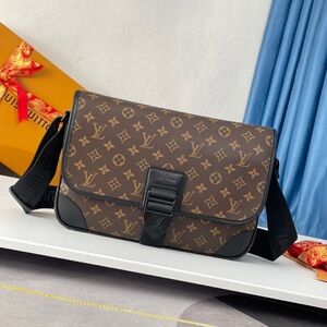 🫛Louis Vuitton Archy Messenger MM Shoulder Crossbody Bag
